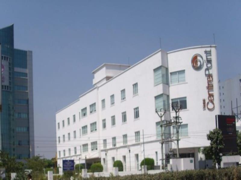 The Centre Point Hotel Madras Buitenkant foto