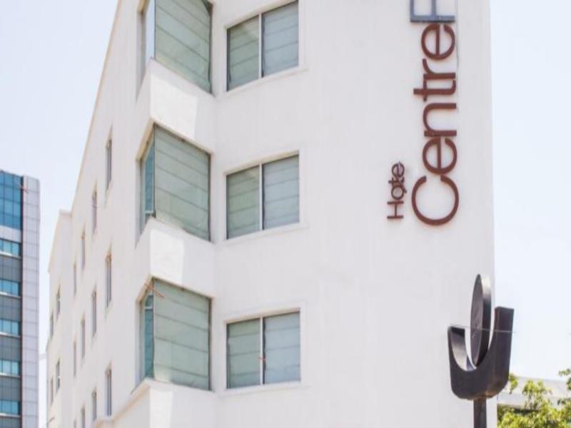 The Centre Point Hotel Madras Buitenkant foto
